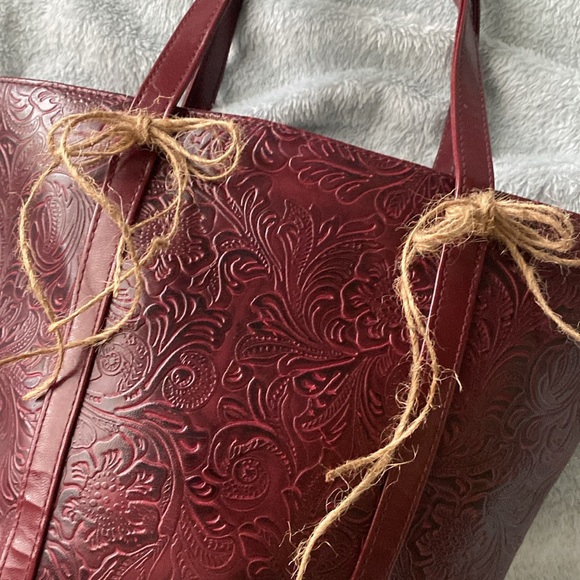 Dark academia oxblood bag - Picture 4 of 5